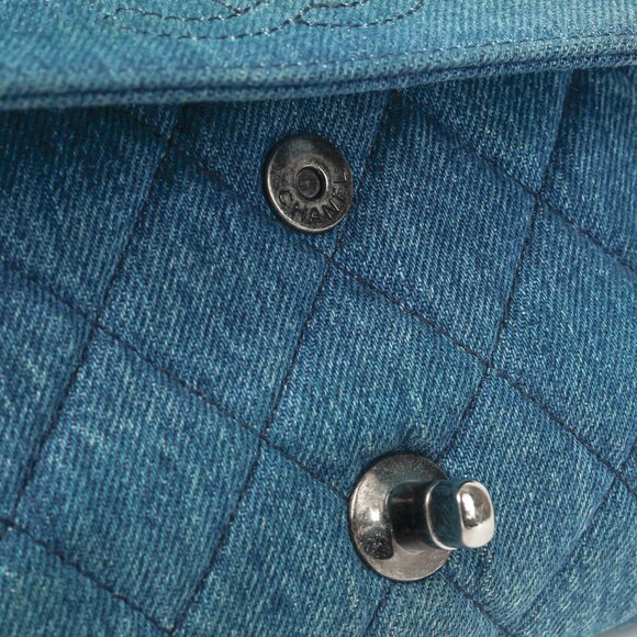 Chanel 15P Blue Denim Fringe CC Medium Flap Bag - Picture 12 of 15